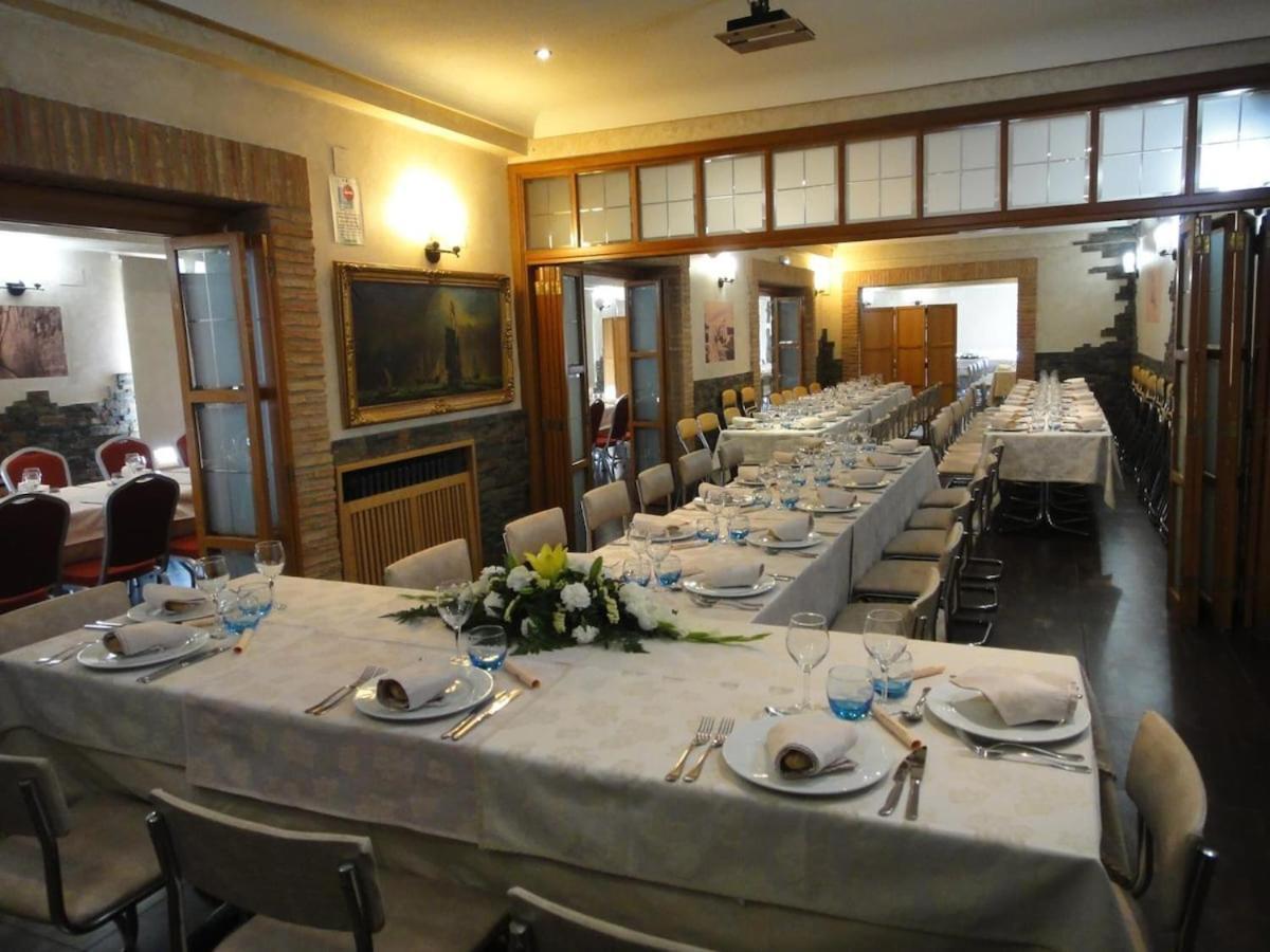 Hostal Real Plasencia Esterno foto